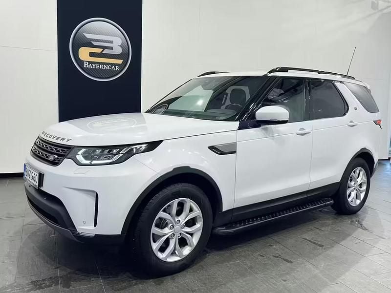Valkoinen Käytetty 2017 Land Rover Discovery 5 SE Katumaasturi | 26 800 € (Perustarjous) - Kuva 1/4