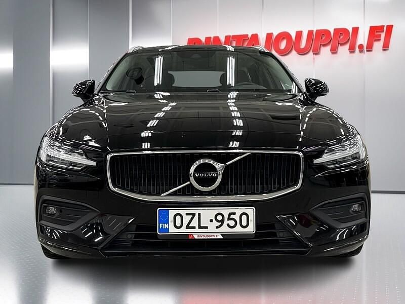 Käytetty Volvo V60 Business Edition 150 HP (110 kW) 2020 Musta Farmari