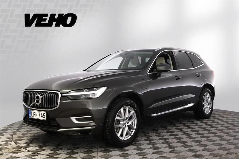 Harmaa Käytetty 2020 Volvo XC60 Inscription Katumaasturi | 33 900 € (Perustarjous) - Kuva 1/4