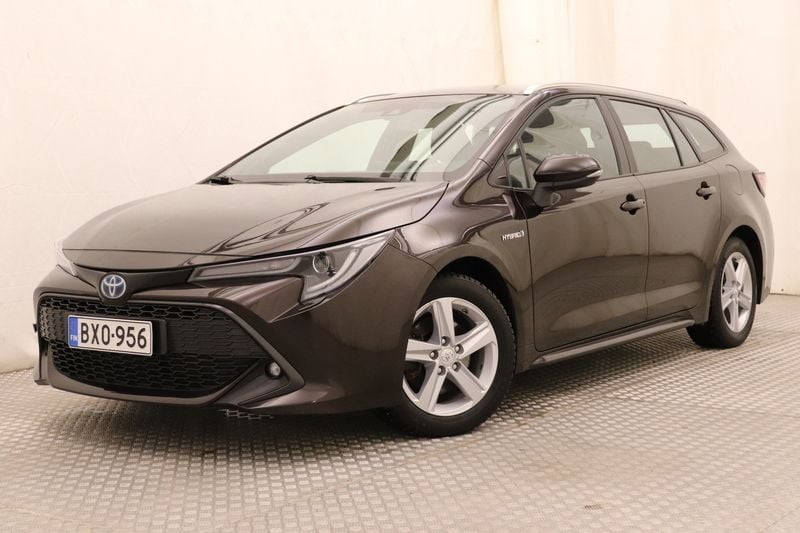 4w9 Käytetty 2019 Toyota Corolla Active Farmari | 16 880 € (Hyvä tarjous) - Kuva 1/4