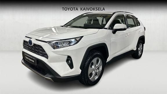 Valkoinen Käytetty 2024 Toyota RAV4 Edition Katumaasturi | 39 990 € (Hyvä tarjous) - Kuva 1/4