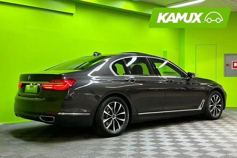Käytetty BMW 730 Comfort Edition 211 HP (155 kW) 2016 Sedan