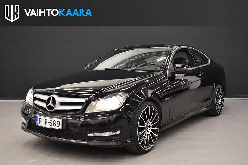 Käytetty 2012 Mercedes C250 Style Coupe - kaksiovinen | 16 500 € - Kuva 1/3