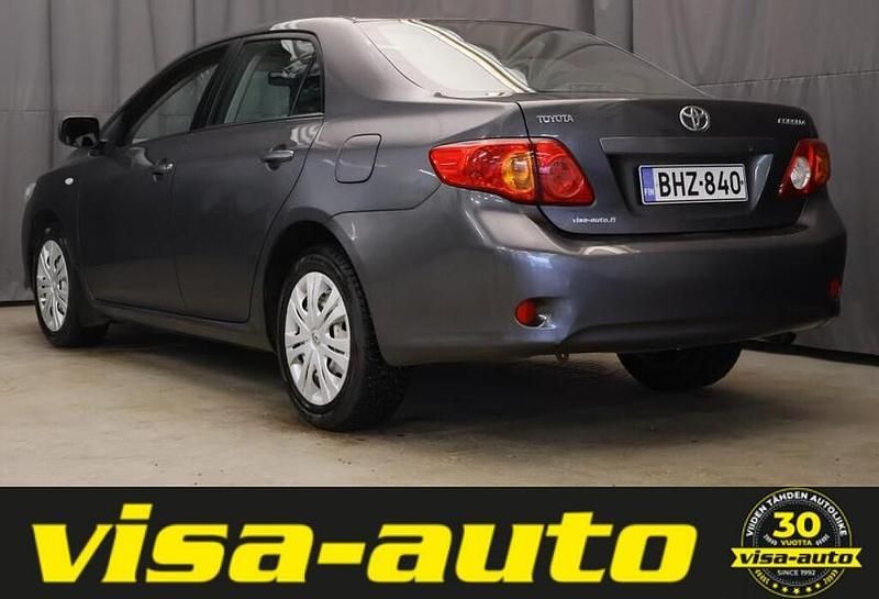 Käytetty Toyota Corolla Sol 124 HP (91 kW) 2009 Harmaa Sedan