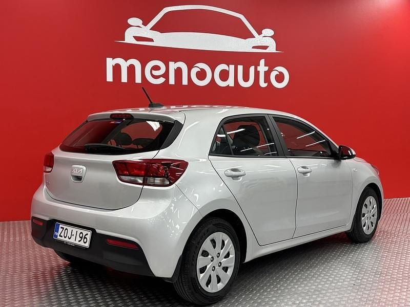 Käytetty Kia Rio LX 84 HP (61 kW) 2022 Viistoperä