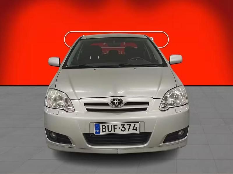 Käytetty Toyota Corolla Business Edition 2004 Viistoperä