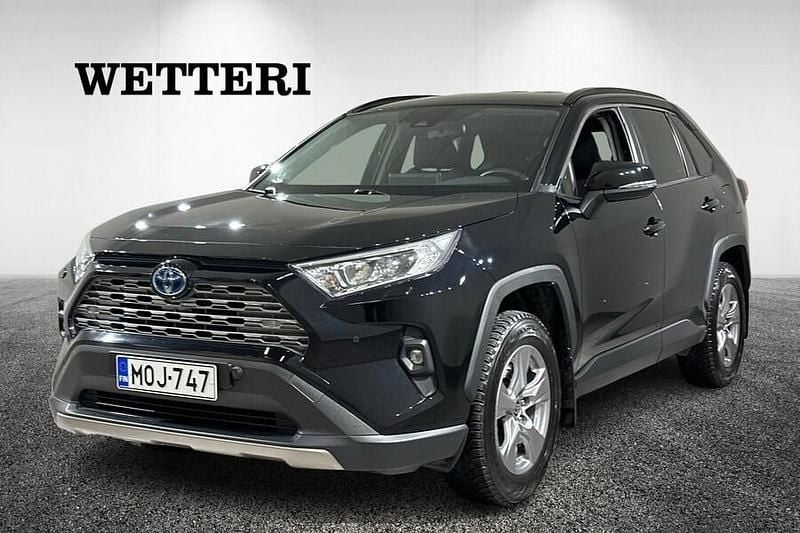 Musta Käytetty 2022 Toyota RAV4 Hybrid Active Katumaasturi | 38 290 € (Perustarjous) - Kuva 1/4
