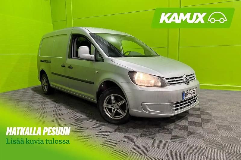 Käytetty VW Caddy Maxi 102 HP (75 kW) 2011 Hopea / harmaa Tila-auto