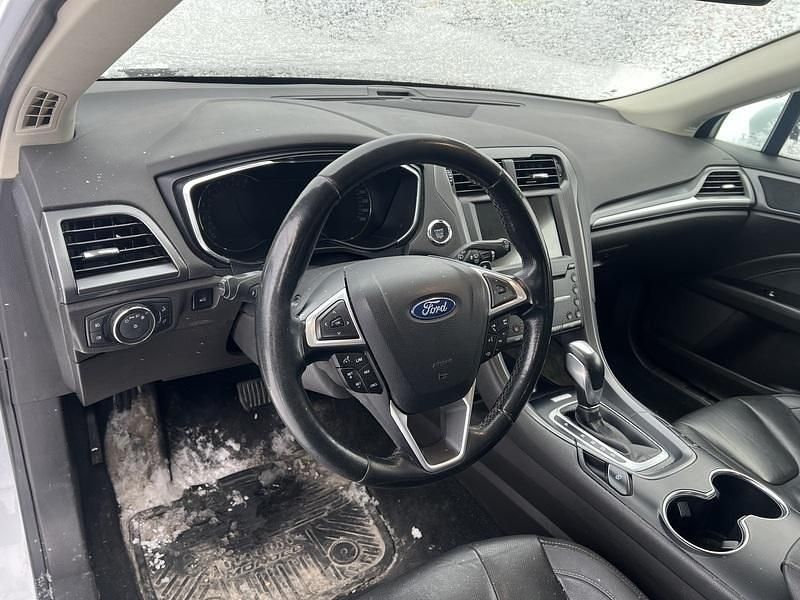 Käytetty Ford Mondeo Titanium 150 HP (110 kW) 2018 Viistoperä