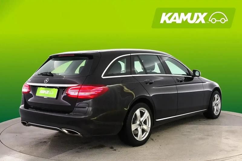 Käytetty Mercedes C350e 211 HP (155 kW) 2015 Musta Farmari