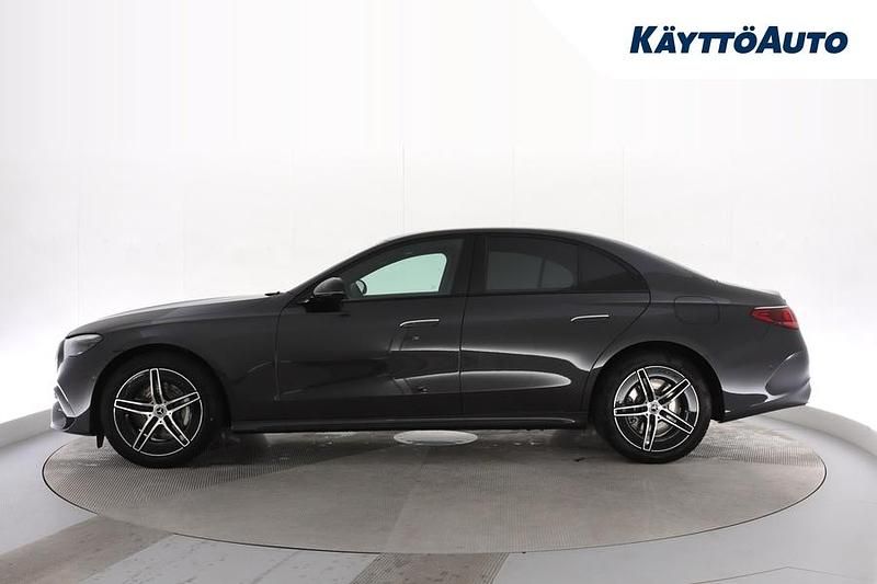 Käytetty Mercedes E300 AMG 204 HP (150 kW) 2024 831 Sedan