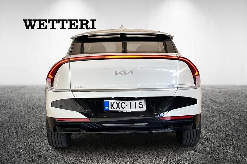Käytetty Kia EV6 Comfort 239 kW (325 HP) 2025 Valkoinen Katumaasturi