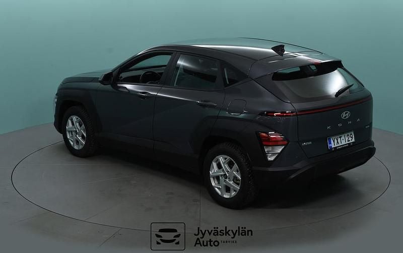 Käytetty Hyundai Kona Comfort 141 HP (103 kW) 2024 Harmaa Katumaasturi