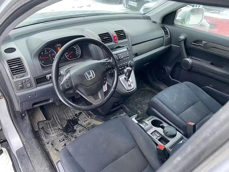 Käytetty Honda CR-V Elegance 150 HP (110 kW) 2010 Katumaasturi