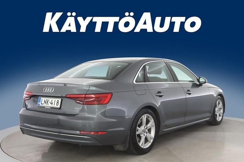 Käytetty Audi A4 Business 150 HP (110 kW) 2016 Harmaa Sedan