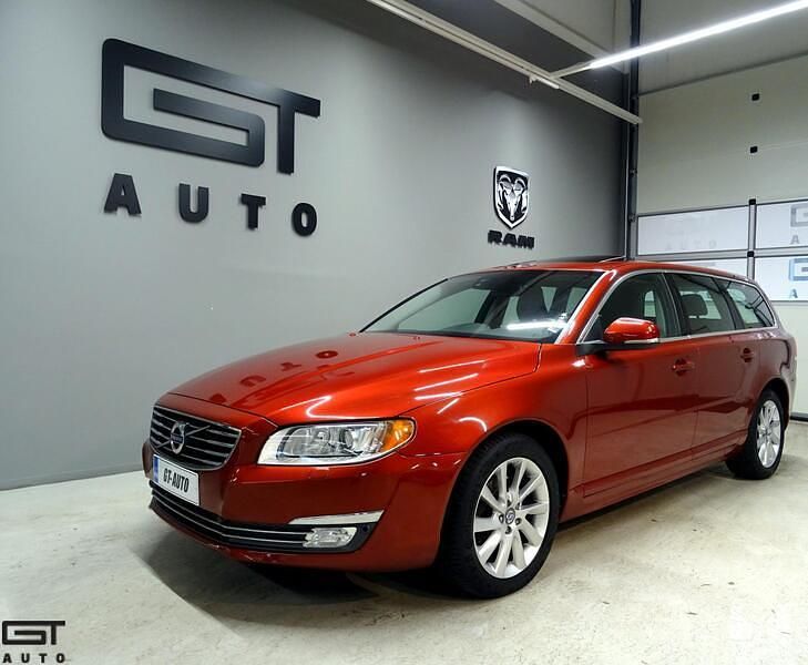 Käytetty Volvo V70 Summum 181 HP (133 kW) 2014 Farmari