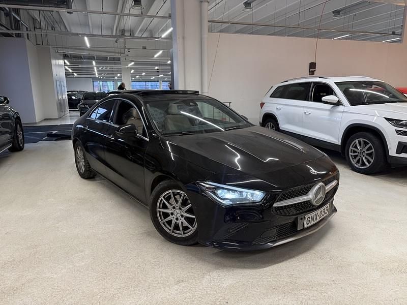 Käytetty Mercedes CLA180 Business 116 HP (85 kW) 2019 Sedan