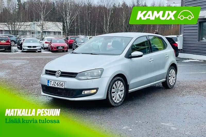 Käytetty VW Polo Comfortline 86 HP (63 kW) 2010 Hopea / harmaa Viistoperä