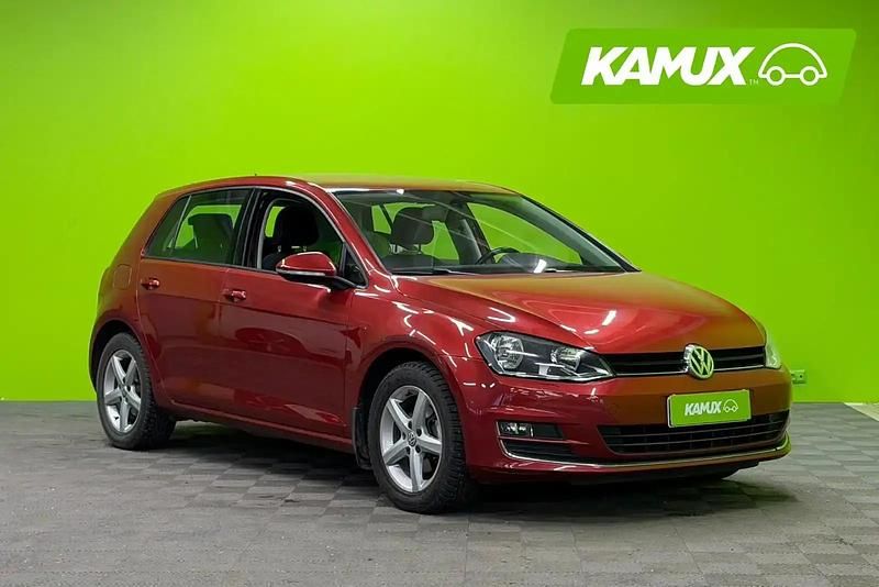 Käytetty VW Golf Highline 105 HP (77 kW) 2014 Punainen Sedan