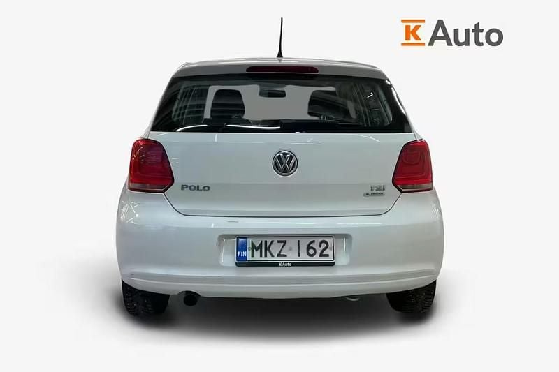 Käytetty VW Polo Comfortline 95 HP (69 kW) 2012 Hopea Viistoperä