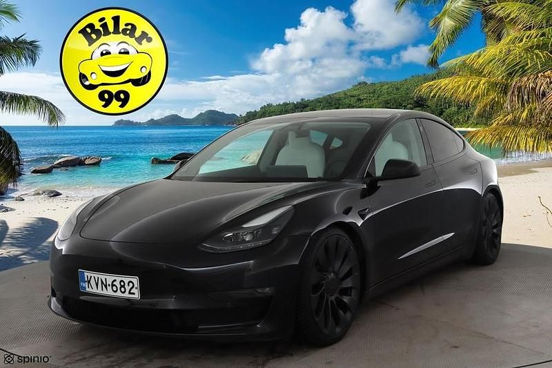 Käytetty 2021 Tesla Model 3 Performance Sedan | 30 800 € (Hieman kallis) - Kuva 1/3