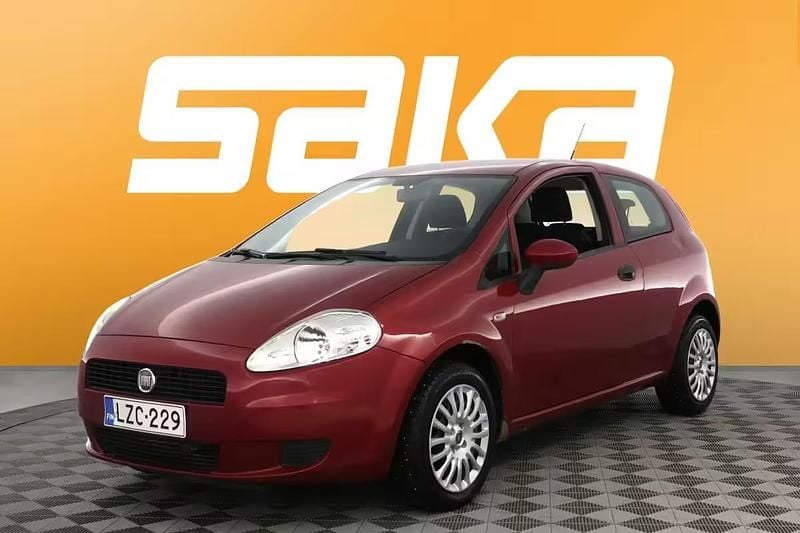 Käytetty Fiat Grande Punto 65 HP (47 kW) 2011 Viistoperä