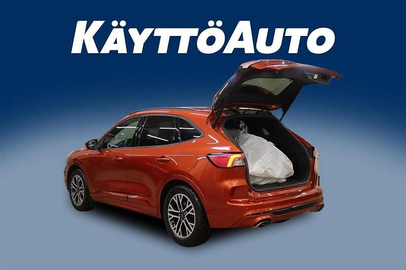 Käytetty Ford Kuga ST-Line X 190 HP (139 kW) 2020 Oranssi Katumaasturi