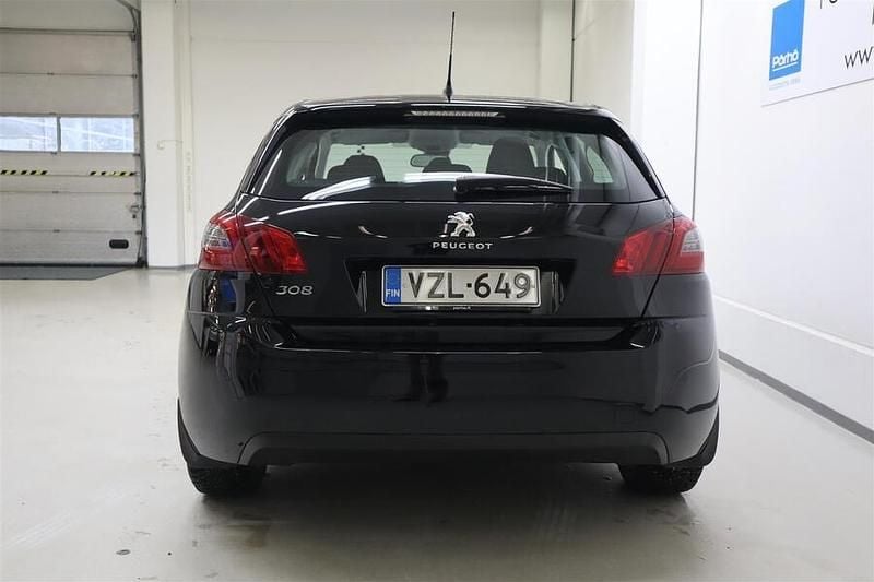 Käytetty Peugeot 308 Active 131 HP (96 kW) 2017 Viistoperä
