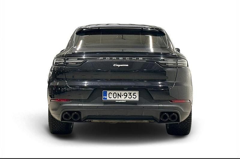 Käytetty Porsche Cayenne Sport 462 HP (339 kW) 2020 Met. musta Katumaasturi