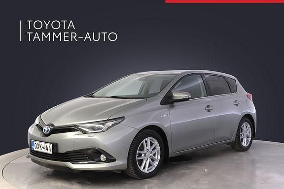 Käytetty Toyota Auris Active 98 HP (72 kW) 2018 Harmaa Viistoperä