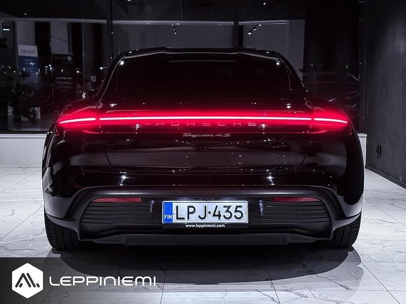 Käytetty Porsche Taycan 4S Performance Package 419 kW (571 HP) 2021 Sedan
