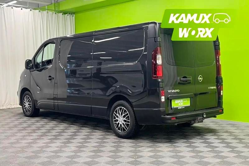 Käytetty Opel Vivaro Edition 125 HP (91 kW) 2018 Musta Tila-auto