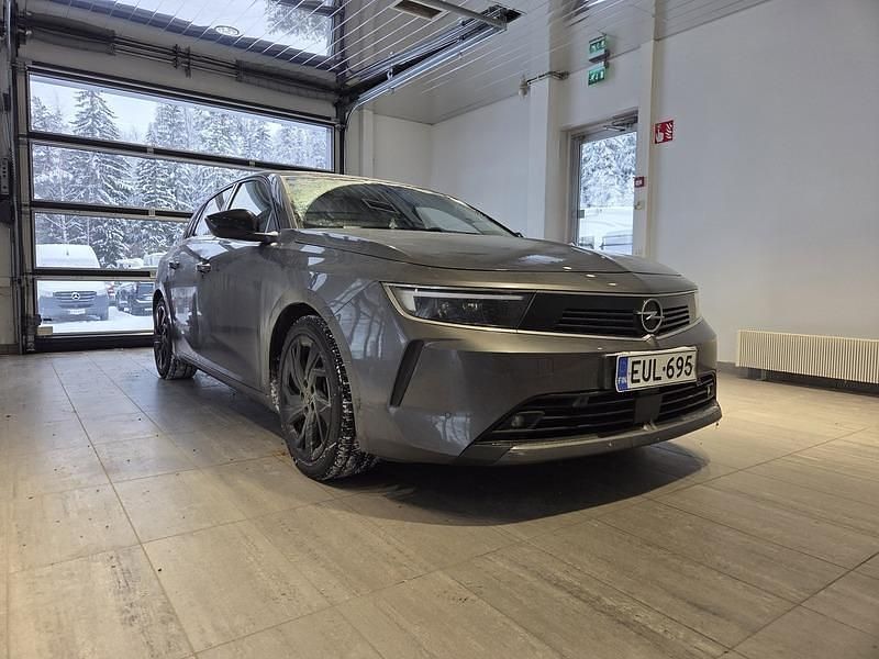 Käytetty Opel Astra Innovation 180 HP (132 kW) 2022 Harmaa Viistoperä