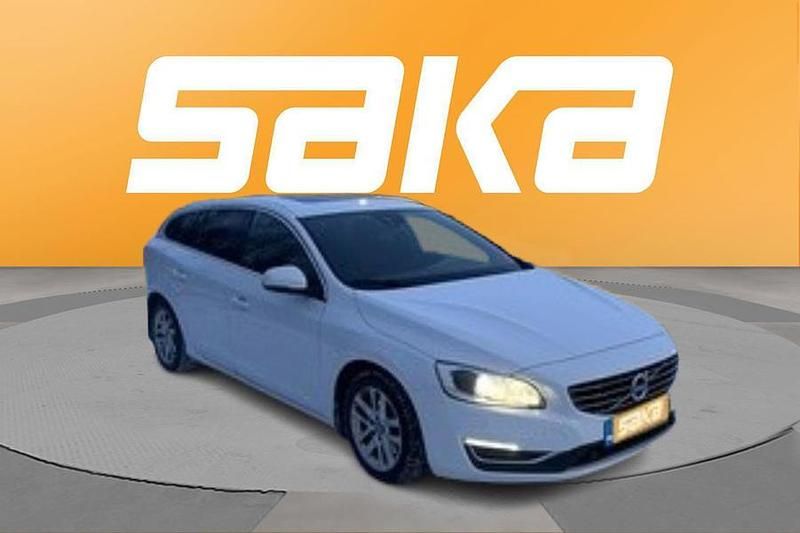 Käytetty Volvo V60 Momentum 190 HP (139 kW) 2016 Farmari