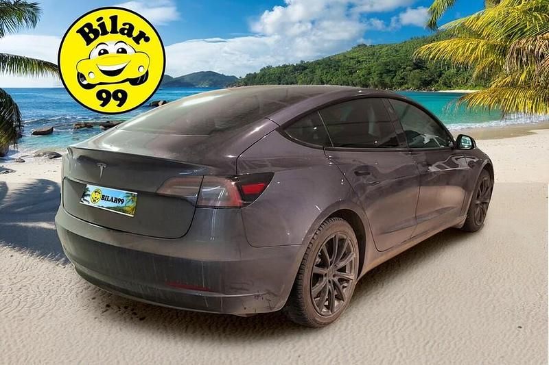 Käytetty Tesla Model 3 Standard Range Plus 208 kW (283 HP) 2023 Sedan