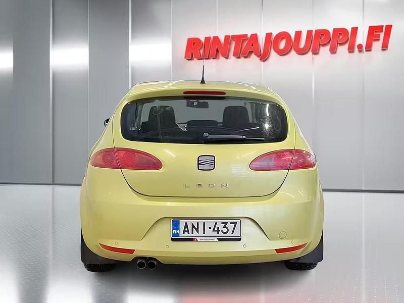 Käytetty Seat Leon Stylance 125 HP (91 kW) 2008 Keltainen Viistoperä