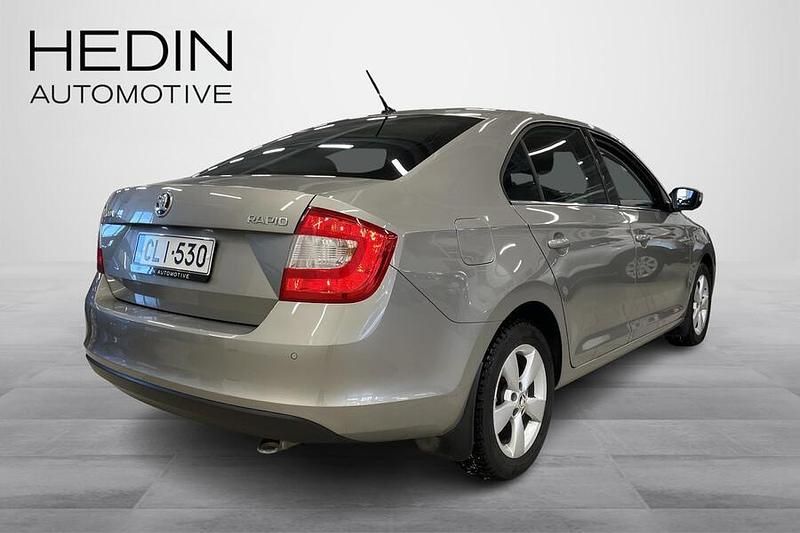 Käytetty Skoda 110 R Style 110 HP (80 kW) 2016 Ruskea Sedan