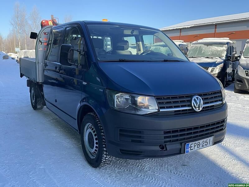 Käytetty VW Transporter 114 HP (83 kW) 2018 Sininen Van