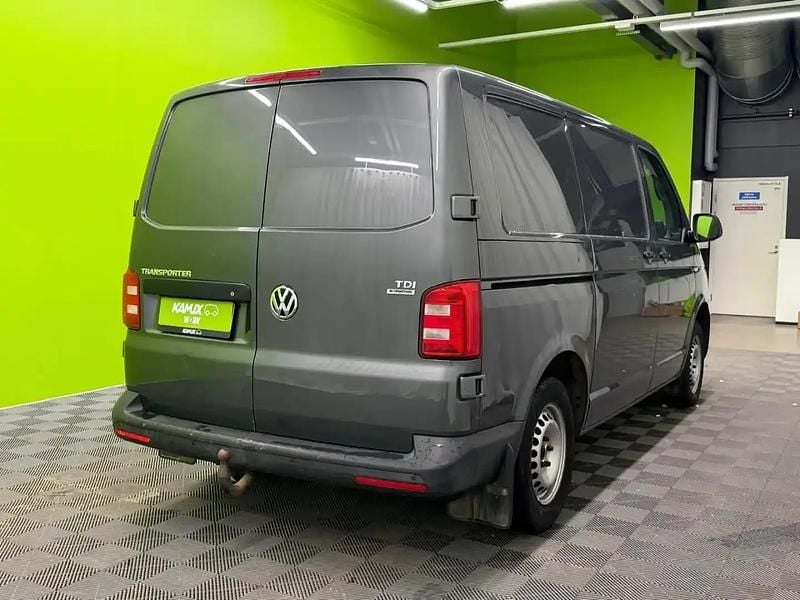 Käytetty VW T6 102 HP (75 kW) 2016 Hopea / harmaa Van