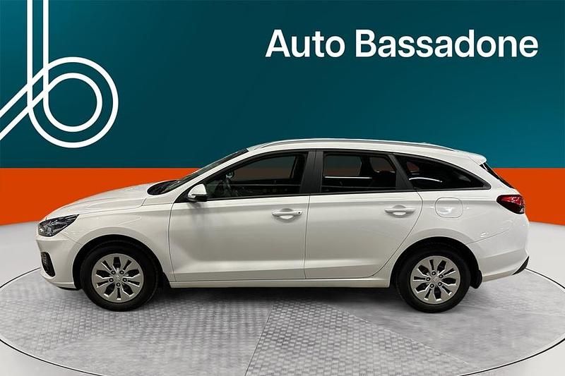 Käytetty Hyundai i30 Classic 109 HP (80 kW) 2024 Farmari