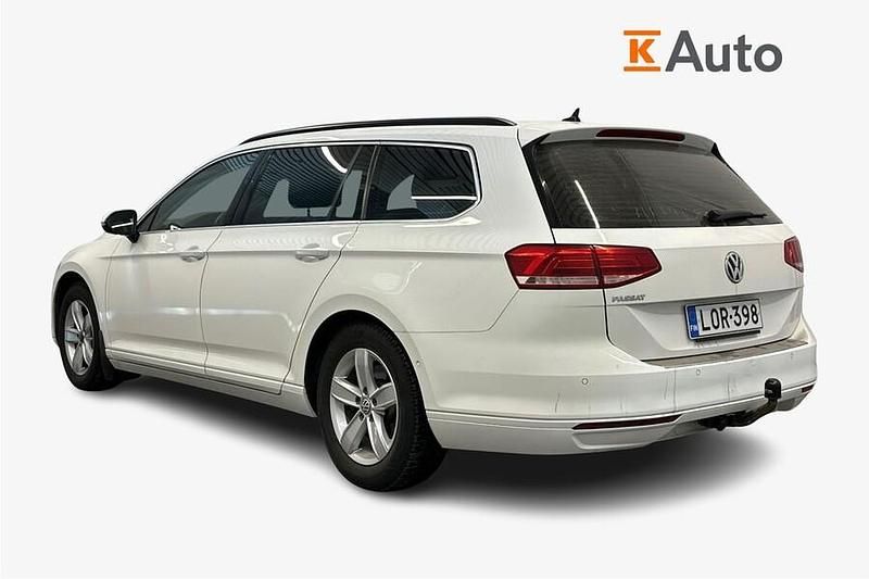 Käytetty VW Passat Comfortline 150 HP (110 kW) 2019 Valkoinen Farmari