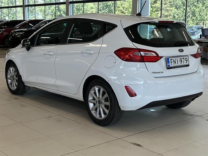 Käytetty Ford Fiesta Titanium 99 HP (72 kW) 2018 Valkoinen Viistoperä