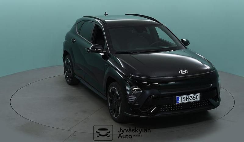 Käytetty Hyundai Kona N Line 160 kW (218 HP) 2025 Musta Katumaasturi