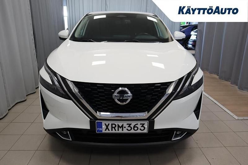 Käytetty Nissan Qashqai Comfort 158 HP (116 kW) 2022 Valkoinen Katumaasturi
