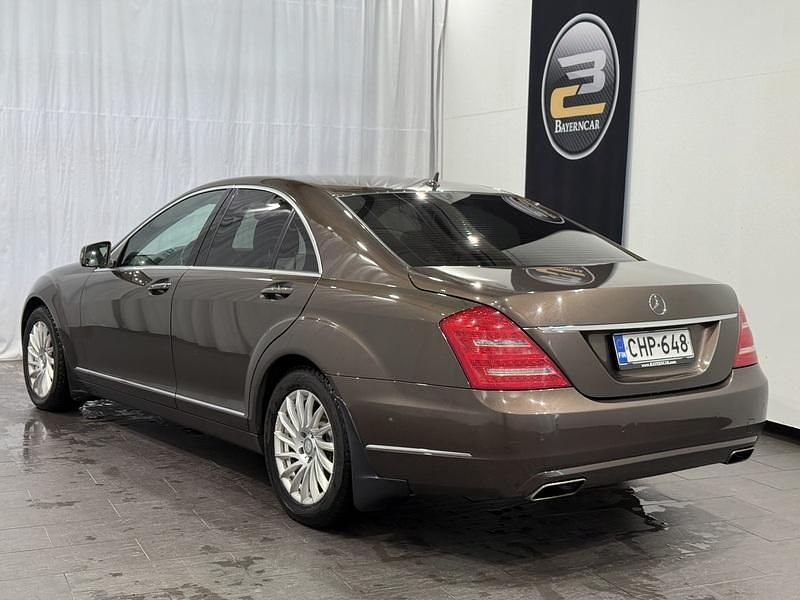 Käytetty Mercedes S350 Business 235 HP (172 kW) 2010 Ruskea Sedan