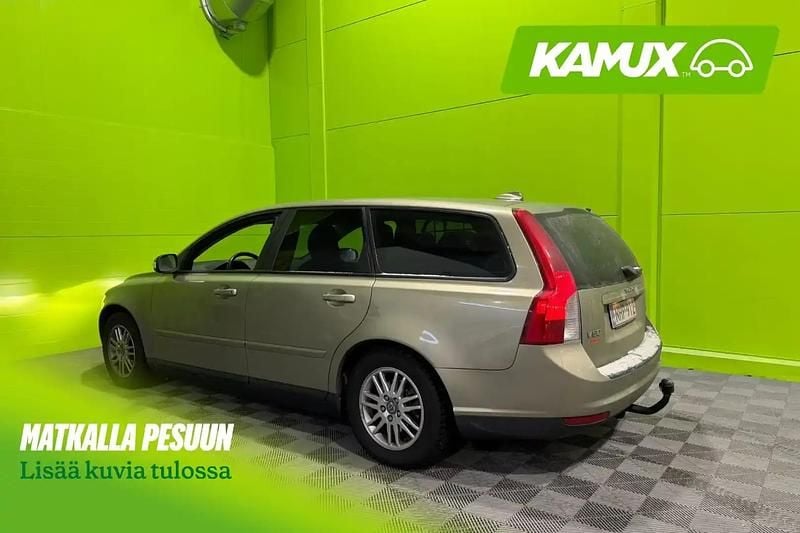 Käytetty Volvo V50 Platinum 125 HP (91 kW) 2008 Vihreä Farmari