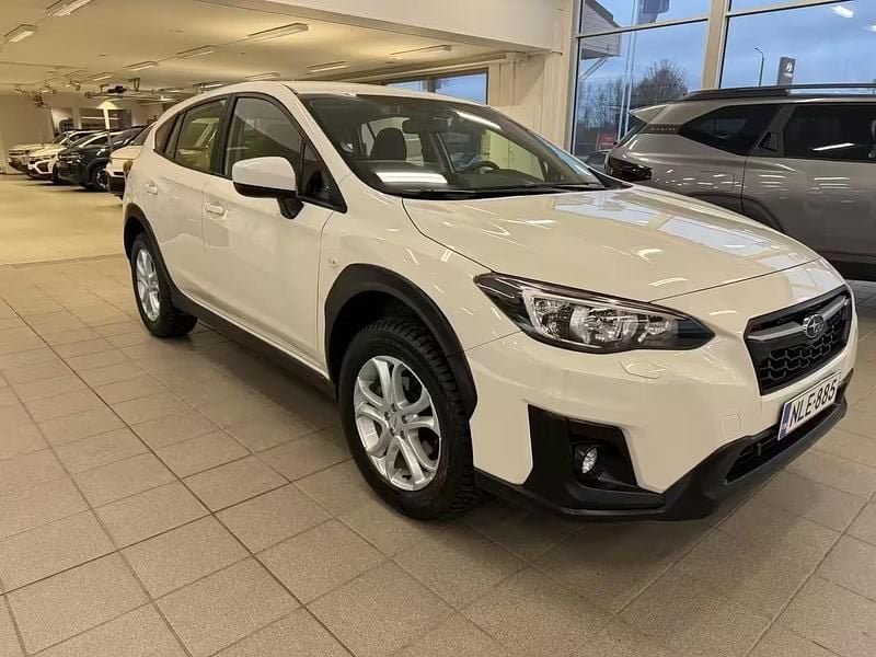 Käytetty Subaru XV 114 HP (83 kW) 2018 Valkoinen Katumaasturi