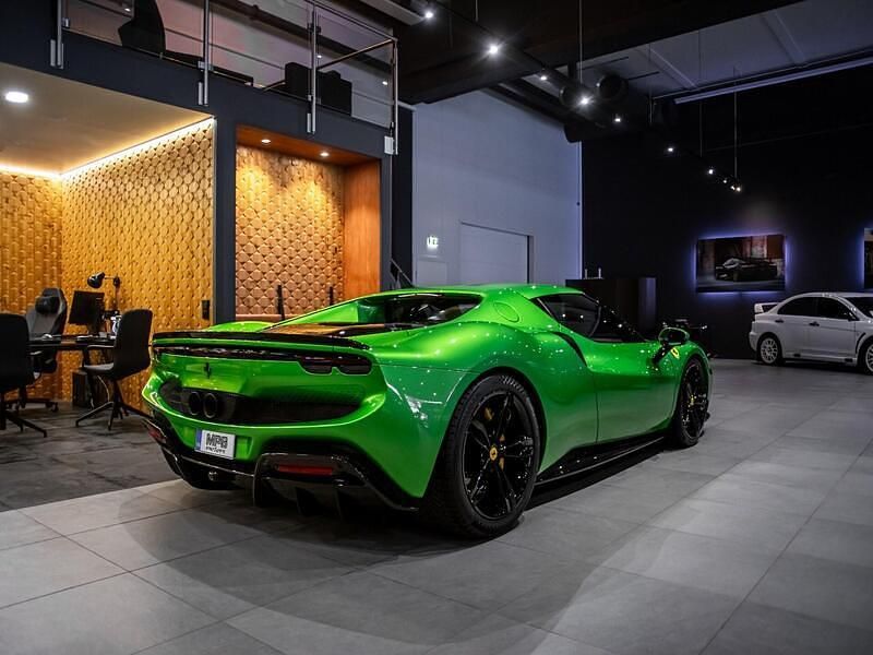 Käytetty Ferrari 296 2024 Vihreä Coupe - kaksiovinen