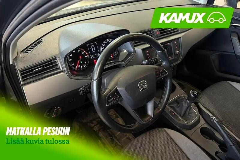 Käytetty Seat Ibiza Style 90 HP (66 kW) 2018 Hopea / harmaa Viistoperä