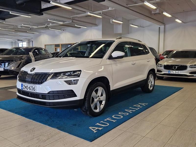 Valkoinen Käytetty 2019 Skoda Karoq Style Katumaasturi | 20 900 € (Perustarjous) - Kuva 1/4